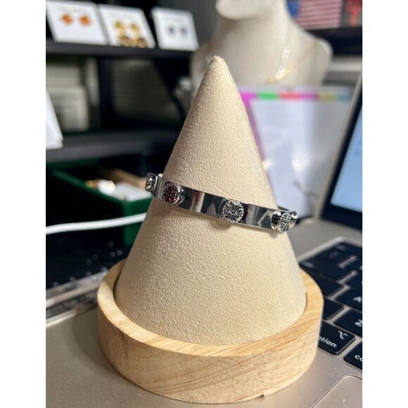 Tory Burch Silver Milgrain Logo-Plaque Cuff Bracelet - Picture 4 of 4